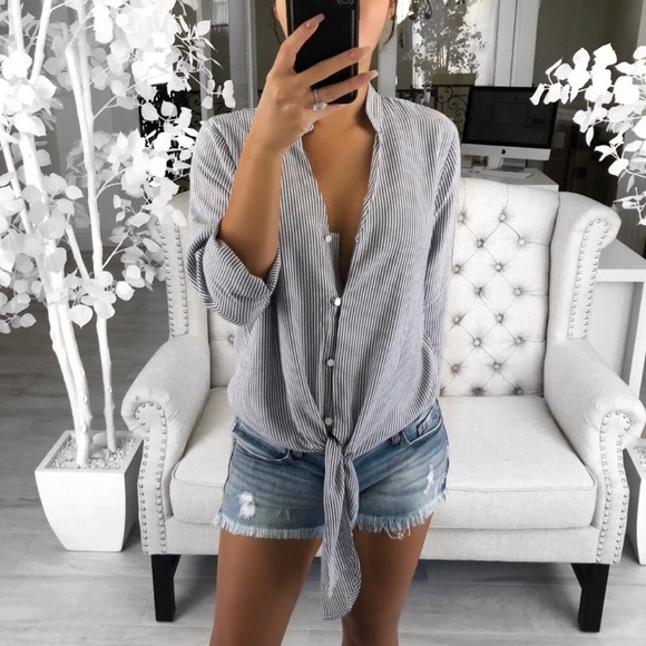 ekattire Tops - 🔥 Ekattire Stripe button up tie top blouse wrap